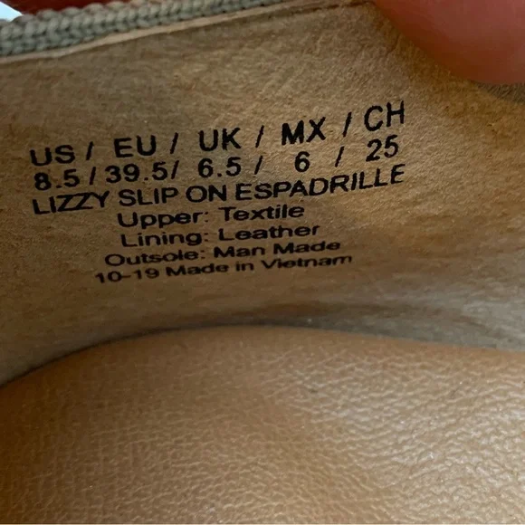 Gentle Souls by Kenneth Cole Slip On Liszt Espadrilles- 8.5 - Picture 10 of 12